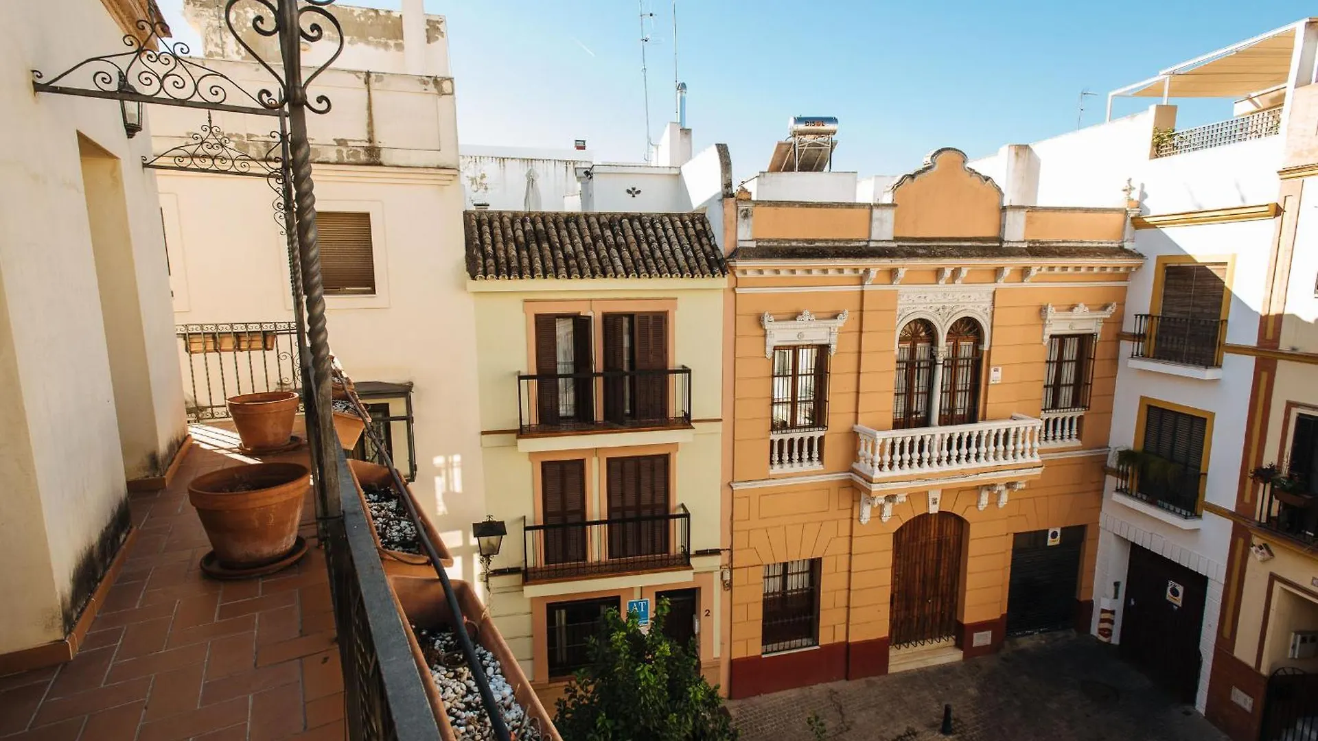 Minty Stay - Feria Sevilla
