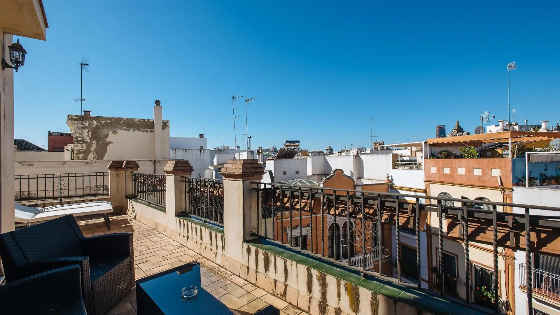 Minty Stay - Feria Seville Spain